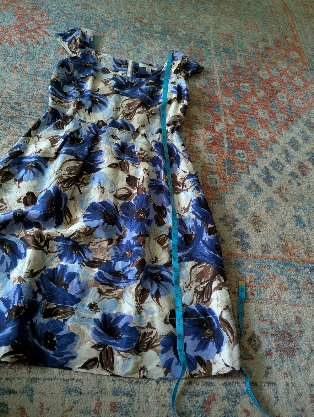 Banana Republic Dress Size 2 Silk Floral 60s Look Shift Dress Pleated Accents - Picture 13 of 13